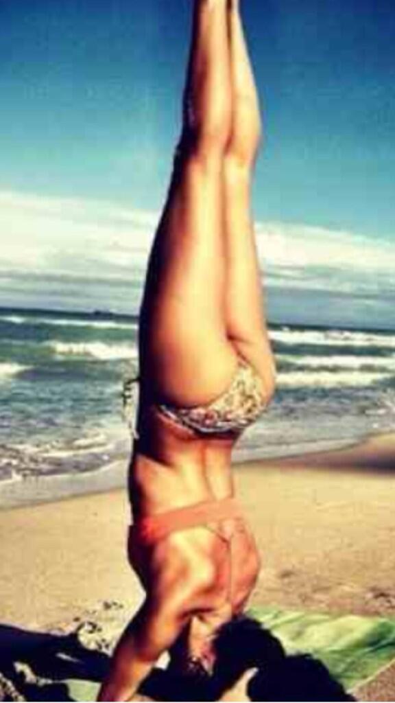 layla rouass headstand.jpg