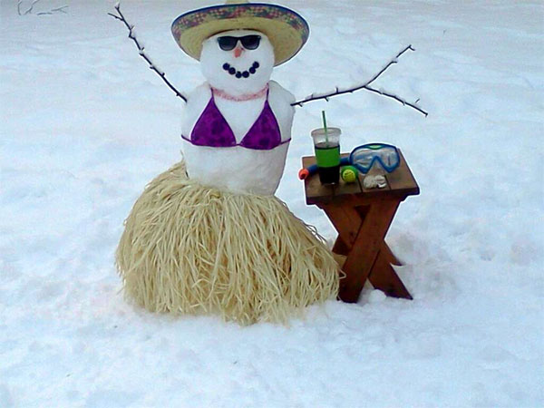 011812snowman_hula.jpg