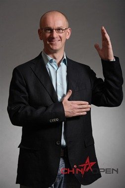 Peter Ebdon smiles.jpg