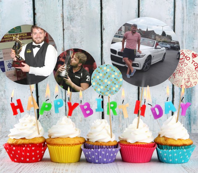 funny.pho.to_birthday_cupcakes_card.jpg